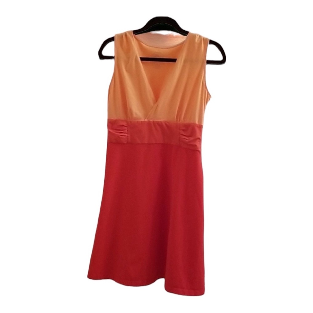 Patagonia two toned v-neck dress